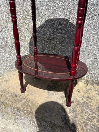 Mesa auxiliar vintage con cajón