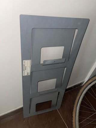 Revistero de pared Ikea gris