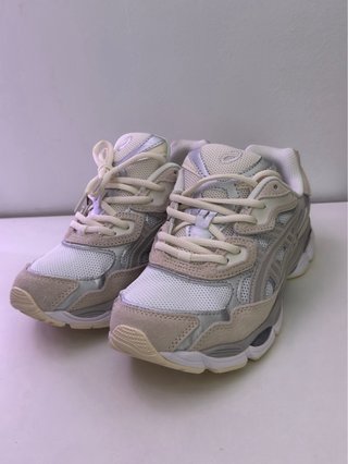 Asics Gel NYC Talla 42 Beige/Gris
