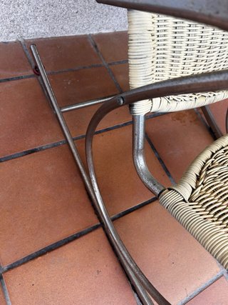 Silla mecedora / balancín de mimbre sintético