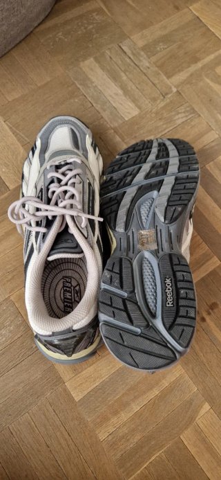 Reebok 44 Gris Hombre