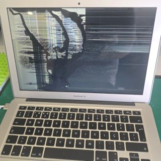 MacBook Air A1466