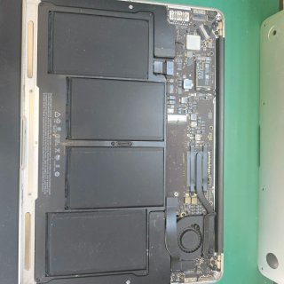 MacBook Air A1466