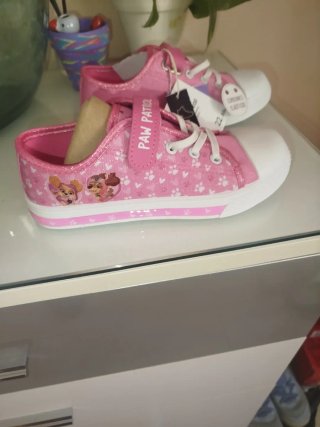 Zapatillas niña con luces T31