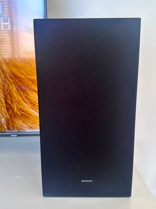 TV QLED 55” Q70D 4K + Barra Sonido y Subwoofer