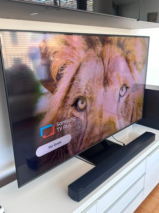 TV QLED 55” Q70D 4K + Barra Sonido y Subwoofer