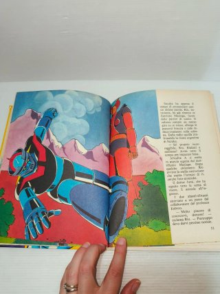 Libro Mazinga Z contro i mostri di inferno 1979