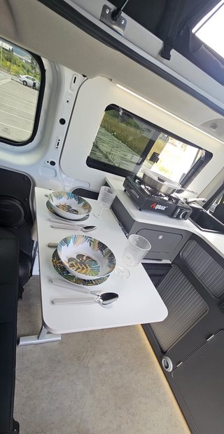 Ford Transit 2.0 TDCI 96kW 320 L1 Nugget