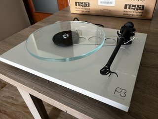 Rega Planar P3 Tocadiscos Blanco