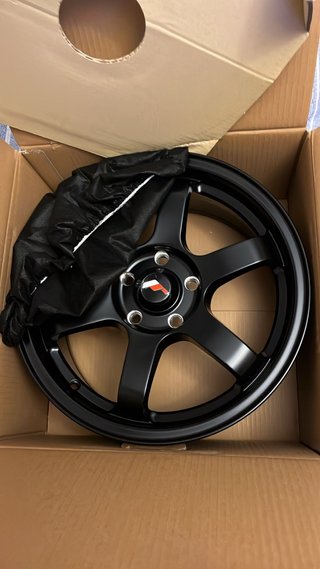 Llantas Japan Racing JR3 16 Negro Mate 4 unidades