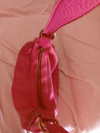 Borsa tracolla fucsia ecopelle