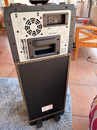 Torre de Sonido LG XBOOM OK75 1000W