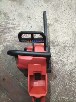 Motosierra Milwaukee M18 FCHSC