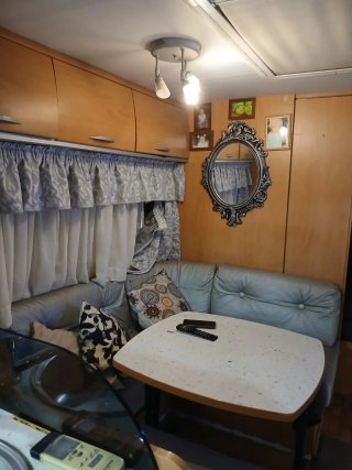Caravana blanca sun roller