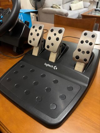 Volante Logitech G29 + Shifter + Pedales + soporte