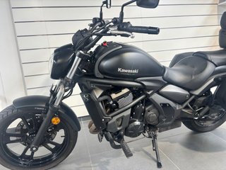 Kawasaki Vulcan S Negra