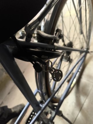 Bicicleta de paseo azul