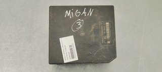 CAJA RELES / FUSIBLES RENAULT MEGANE III BERLINA
