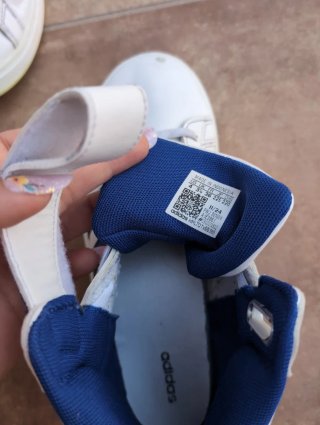 Zapatillas Adidas Blancas y Azules