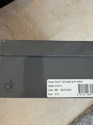 Sandalias de tacón negras para mujer