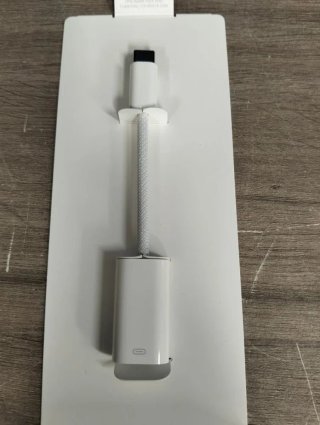 Adaptador de USB-C a conector Lightning