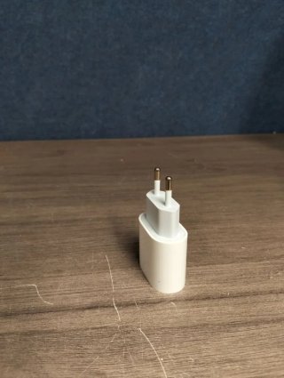 Adaptador de corriente USB-C de 20W Apple