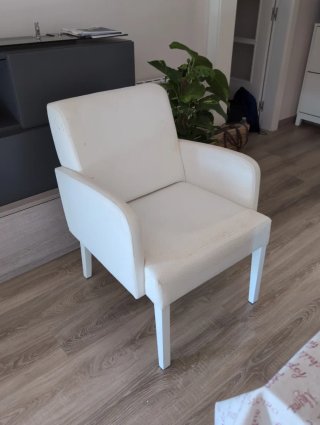 Butaca blanca de tela