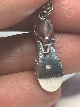 Colgante zapato tacón con brillantes