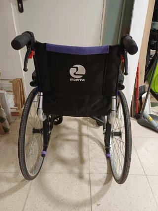 Silla de ruedas plegable