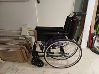 Silla de ruedas plegable