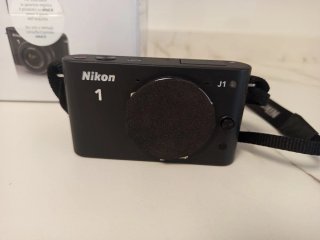 Cámara Nikon 1 S1 + Accesorios