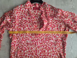 Blusa Carolina Herrera seda Estampada