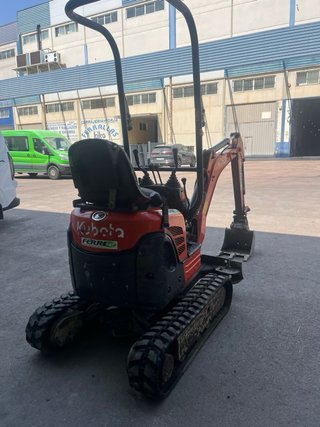 Mini excavadora Kubota U10