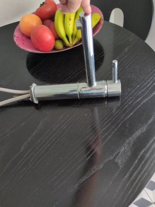 Grifo de cocina plateado