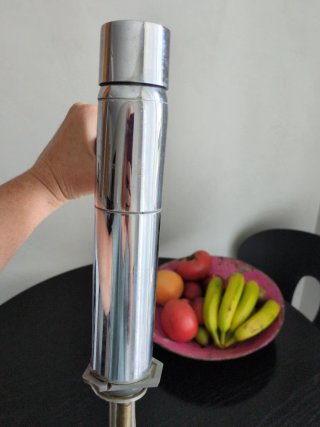 Grifo de cocina plateado