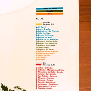 Caminando por Fuentes del Narcea (Colección Rutas)