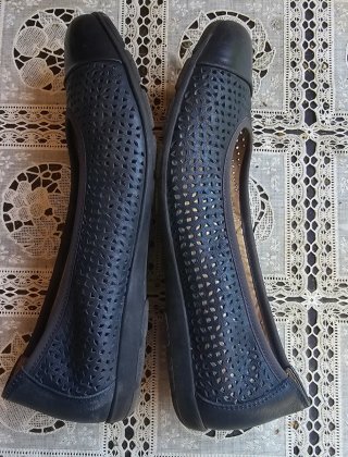 Scarpe donna nere traforate