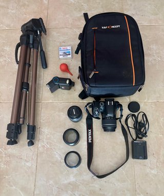 Pentax K-50 Negra + 2 Objetivos WR