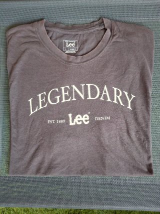 Camiseta Lee Legendary