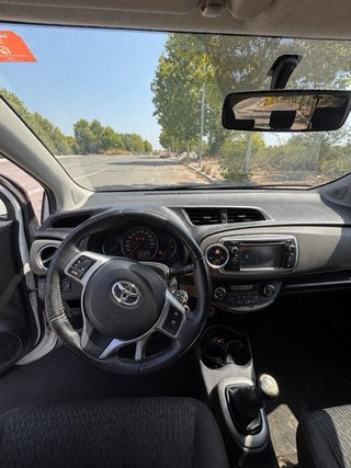 Toyota Yaris 2012