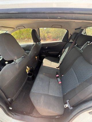 Toyota Yaris 2012