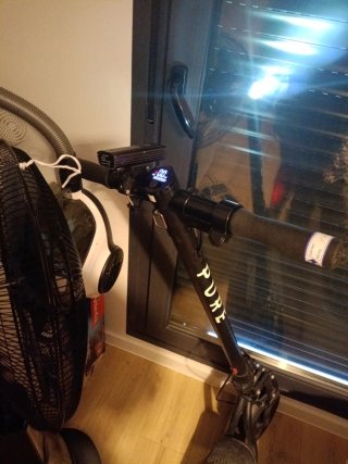 Patinete eléctrico PURE matriculado