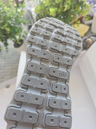 Zapatillas Alo grises