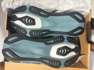 Scarpe running uomo Asics Novablast 6