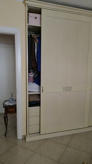 Armadio camera da letto bianco/beige