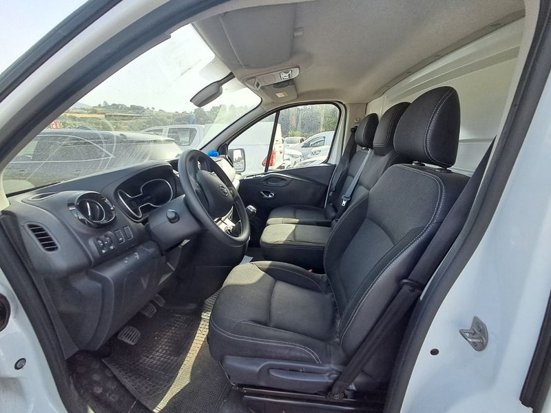 Nissan NV300 2021, foto 13