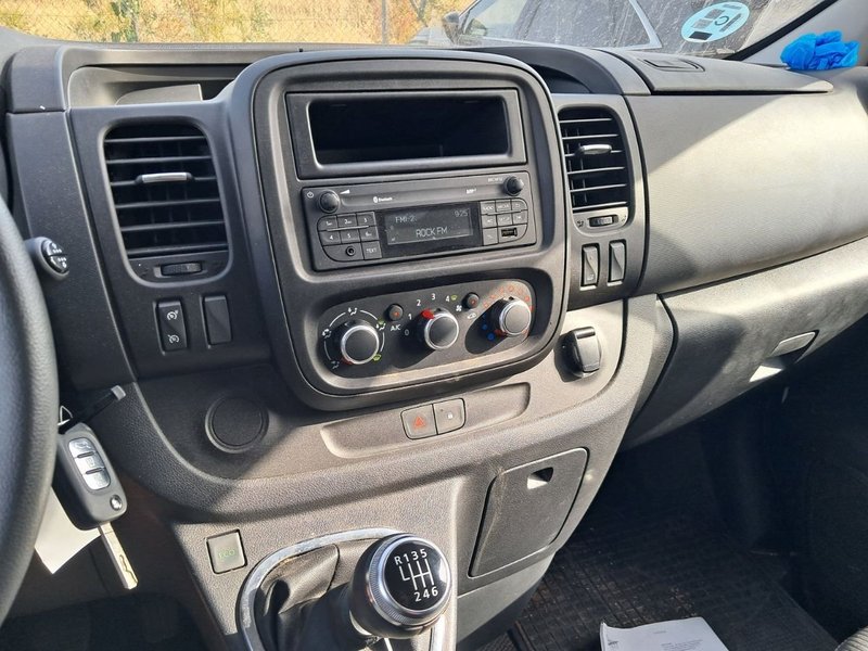 Nissan NV300 2021, foto 16