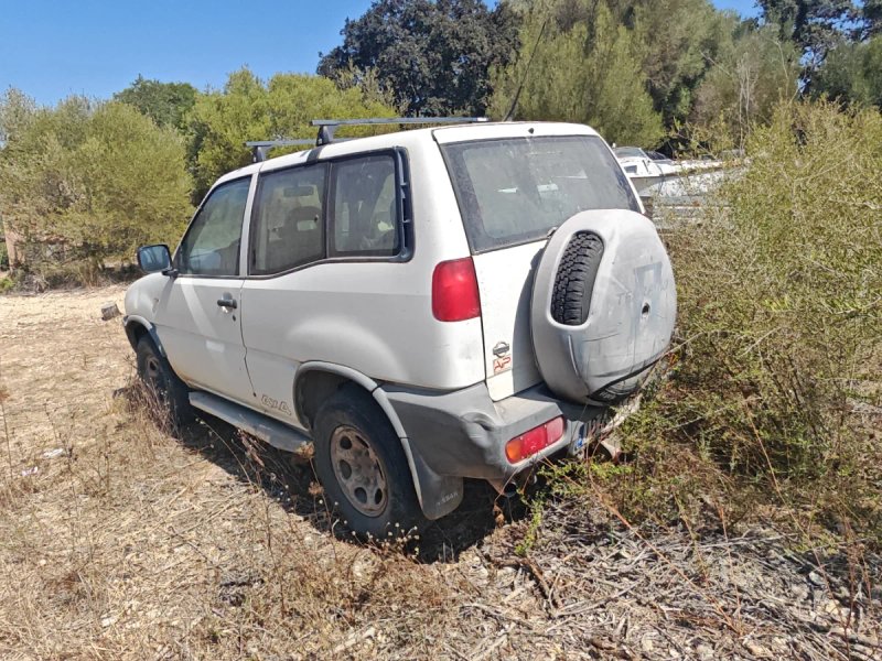 Nissan Terrano II 1996 - foto 1