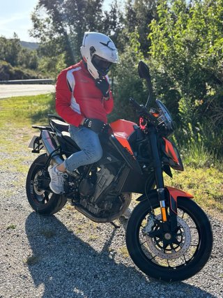 KTM 890 2022