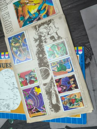 Album Cromos Monstruos
